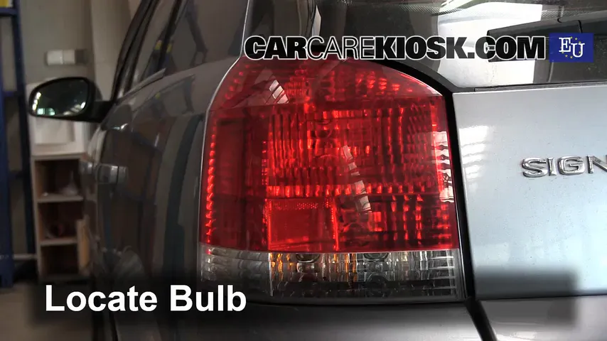 2004 Opel Signum Sport 2.0L 4 Cyl. Turbo Lights Turn Signal - Rear (replace bulb)